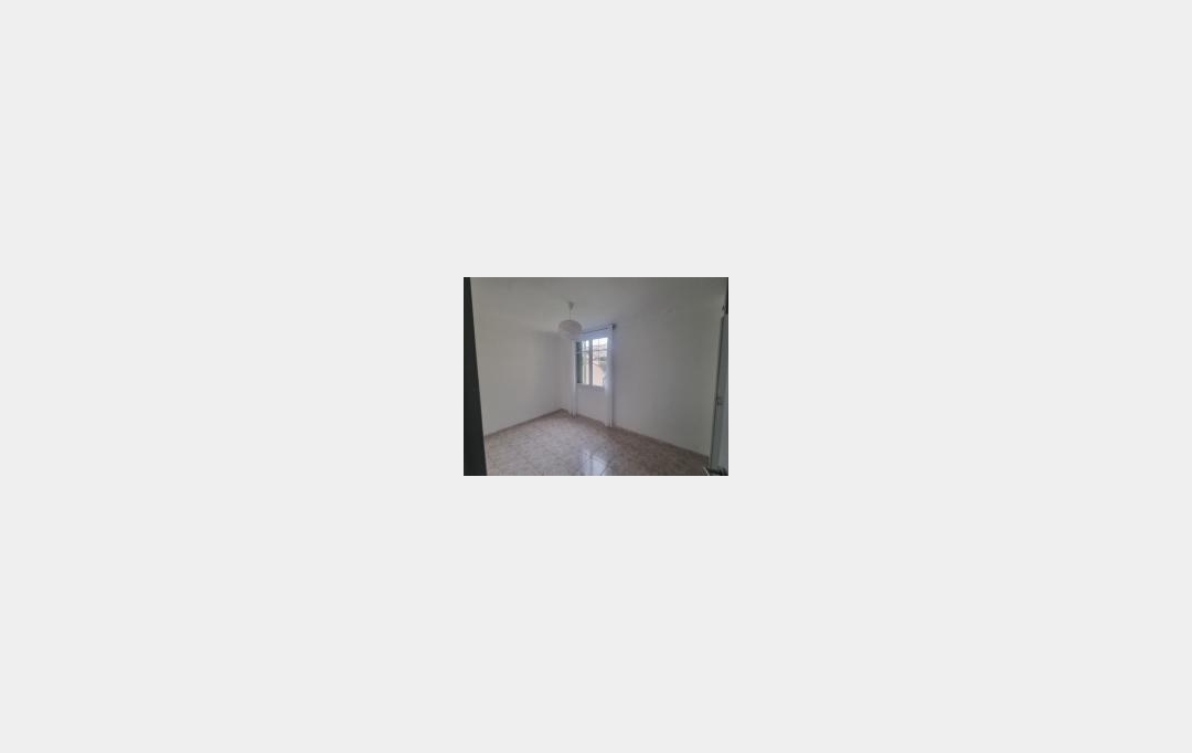 Annonces AUBAGNE : Appartement | MARSEILLE (13014) | 65 m2 | 150 000 € 