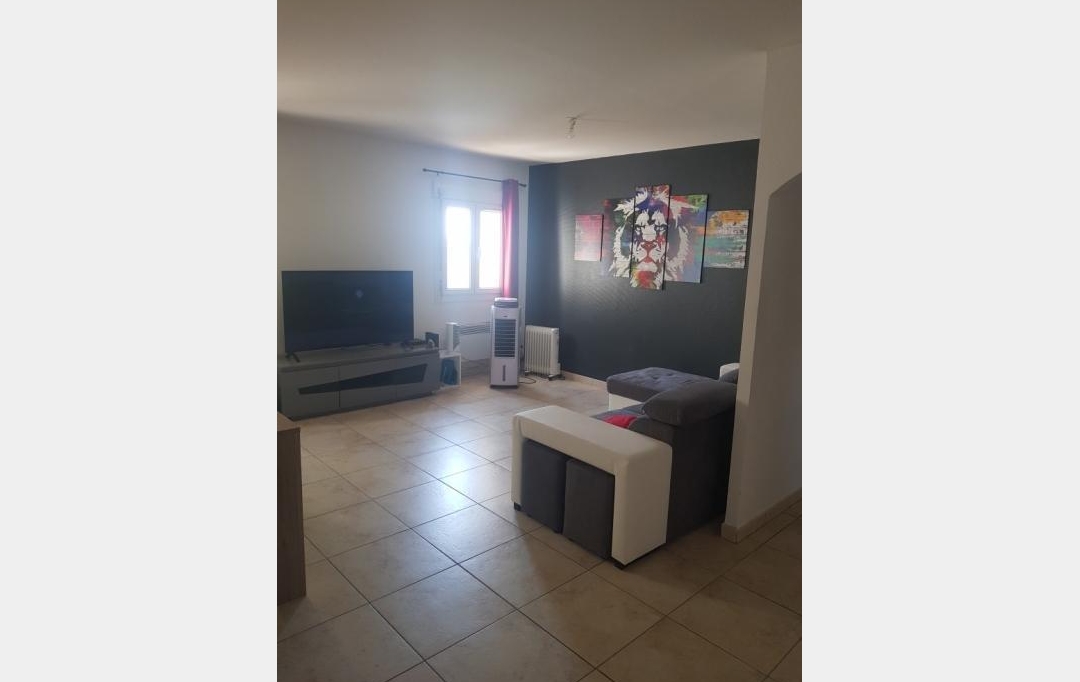 Annonces AUBAGNE : Apartment | MARSEILLE (13013) | 67 m2 | 890 € 