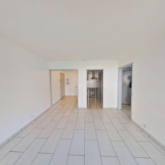  Annonces AUBAGNE : Apartment | MARSEILLE (13005) | 51 m2 | 850 € 