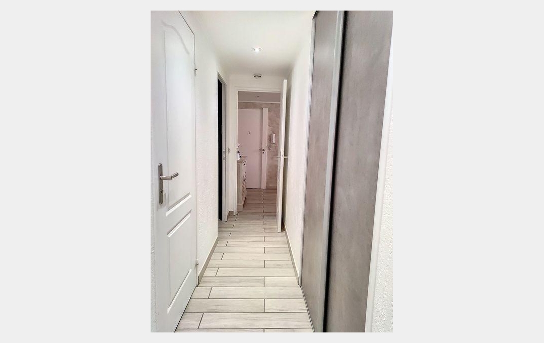 Annonces AUBAGNE : Appartement | MARSEILLE (13011) | 93 m2 | 1 190 € 
