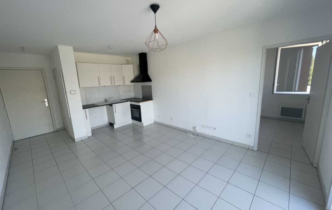 Annonces AUBAGNE : Apartment | PLAN-DE-CUQUES (13380) | 38 m2 | 795 € 