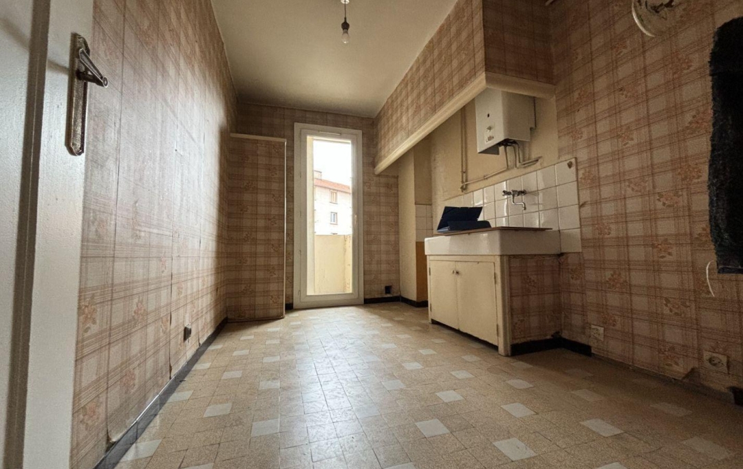 Annonces AUBAGNE : Appartement | MARSEILLE (13004) | 49 m2 | 105 000 € 